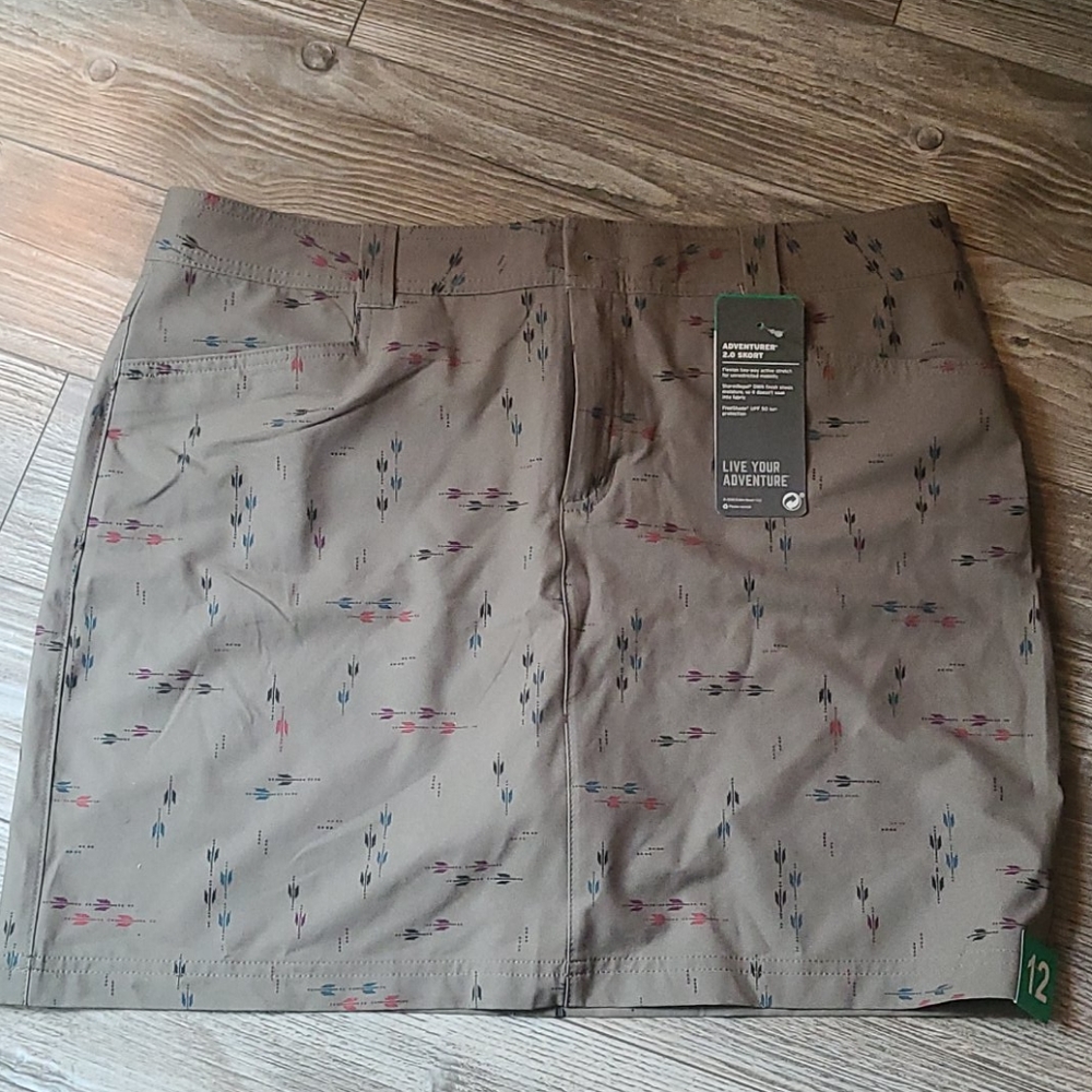 Adventure skort